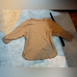 Uniqlo 3/4 sleeve waffle knit shirt